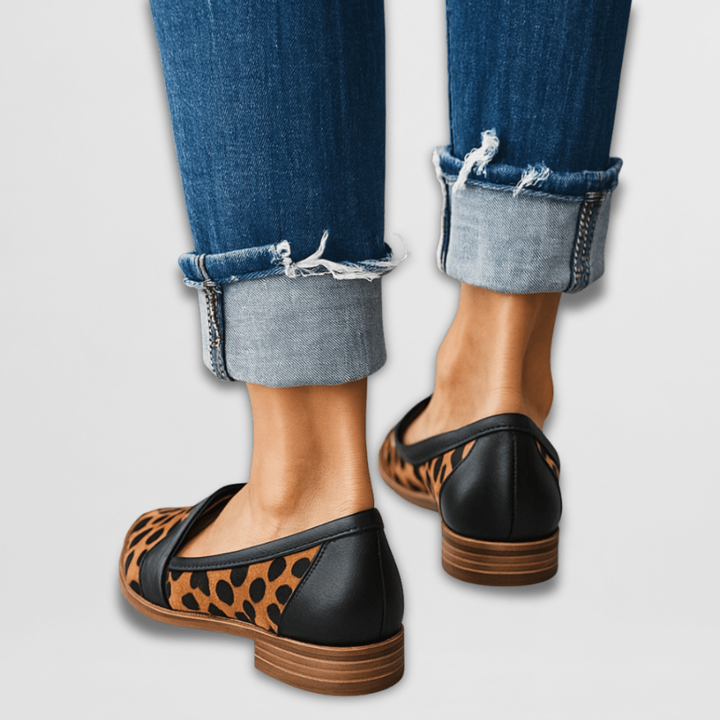 Sienna™ | Women's Suede Pointed-Toe Loafers