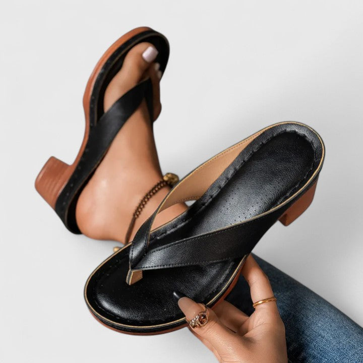 Tindra™ | Women's Leather Block Heel Thong Sandals