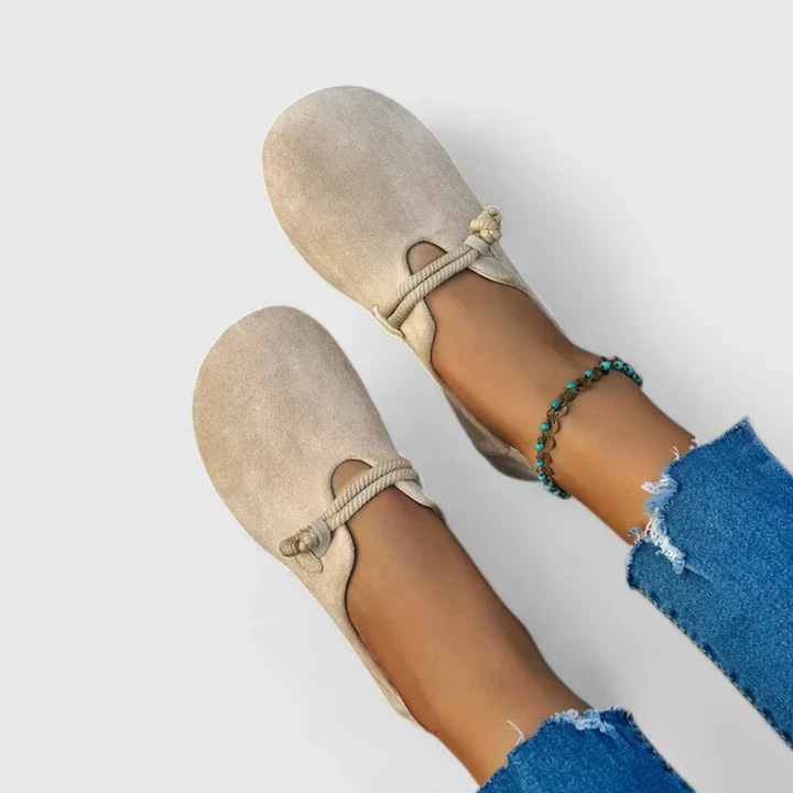 Tindra™ | Women's Suede Slip-On Flats