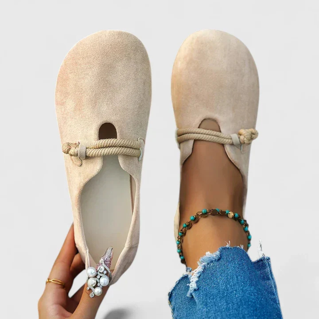 Tindra™ | Women's Suede Slip-On Flats